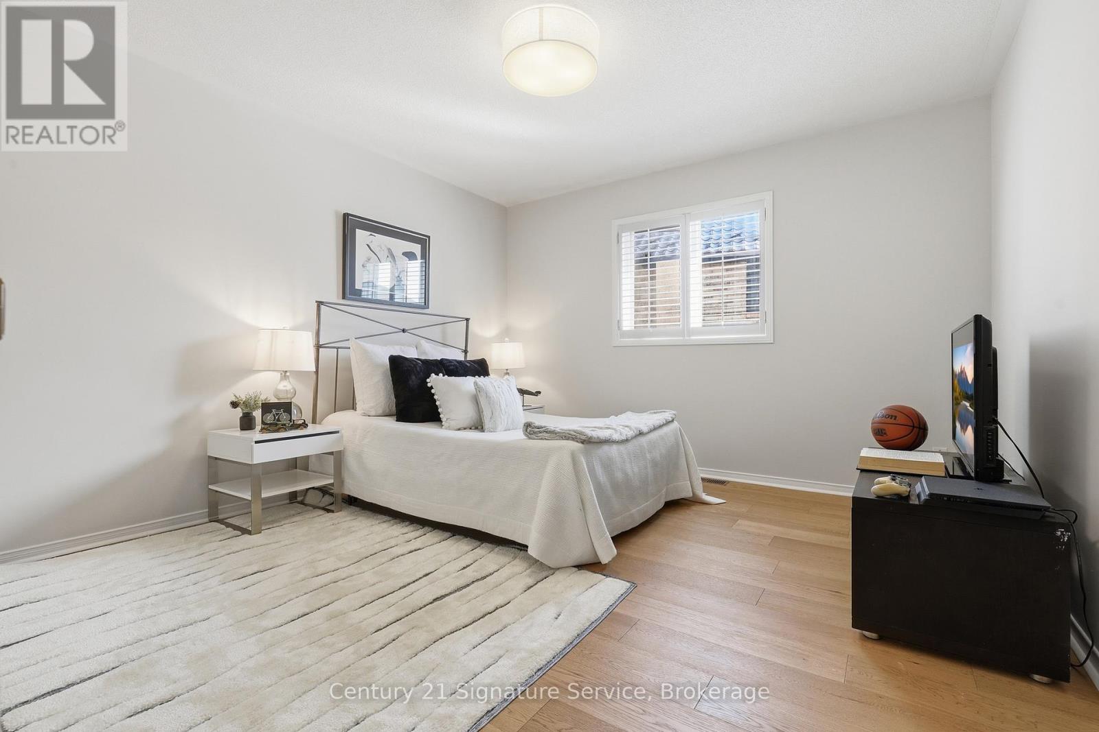 784 AVONSHIRE COURT - 22