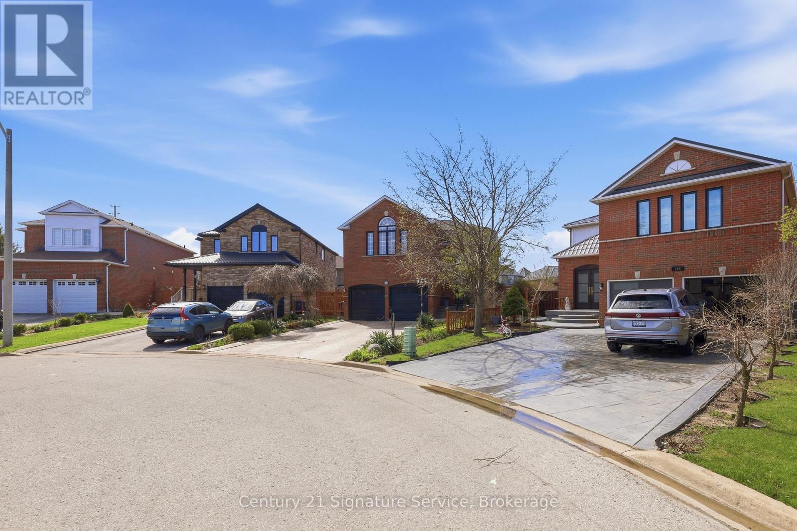 784 AVONSHIRE COURT - 3