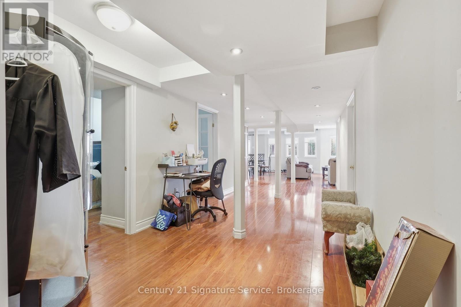 784 AVONSHIRE COURT - 35