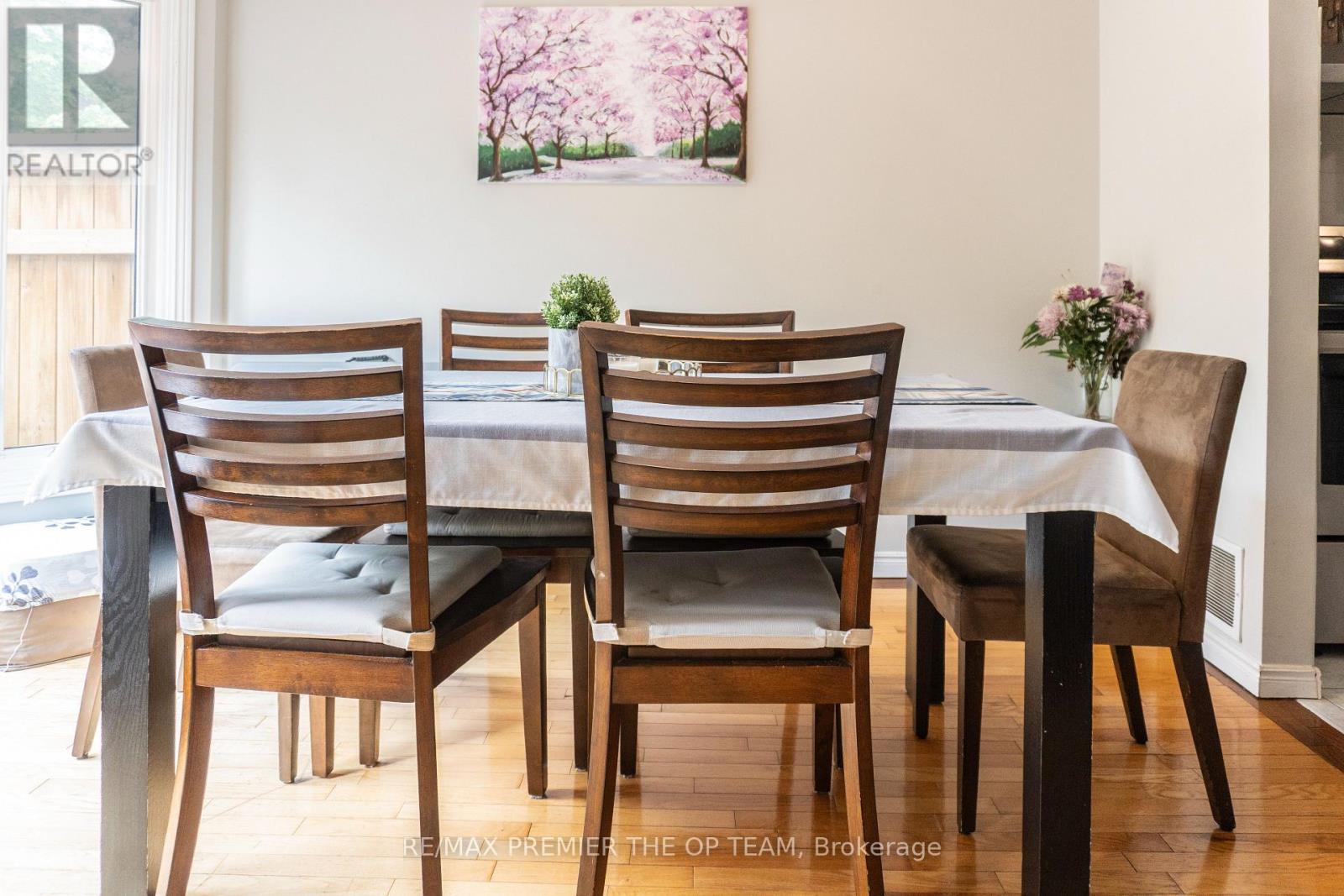 #3 255 MOUNT ALBION ROAD - 9