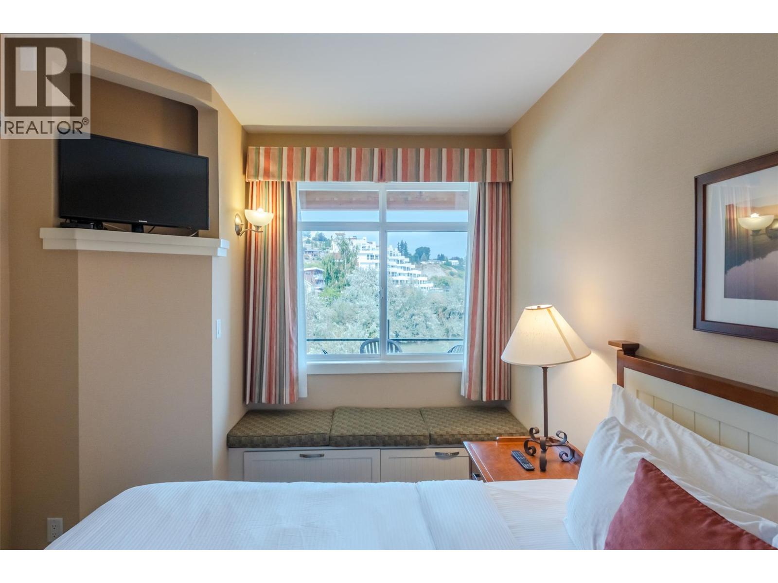 #227 13011 Lakeshore Drive - 12