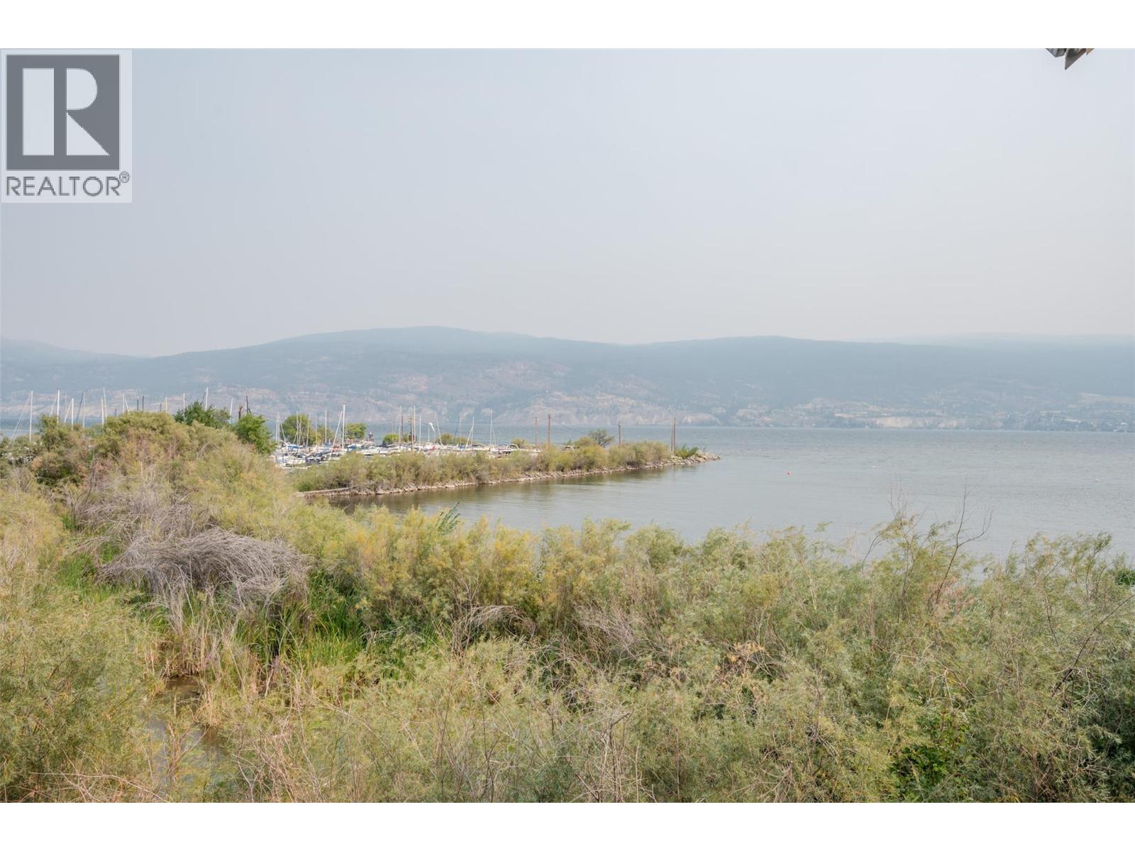 227 13011 Lakeshore Drive, Summerland