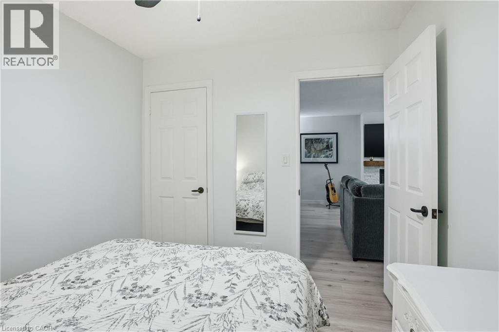 #207 4003 KILMER Drive Unit# 207 - 22