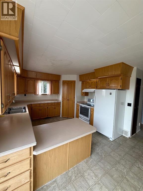 13202 TWP RD 1070 — photo 17