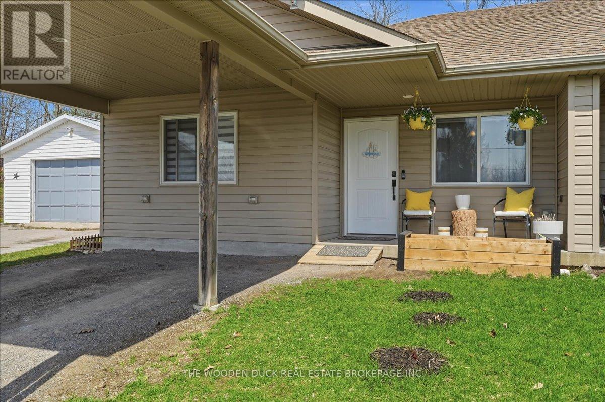 96 LIVINGSTONE AVENUE W - photo 2