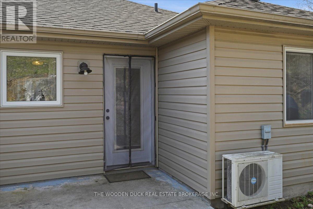 96 LIVINGSTONE AVENUE W — photo 22