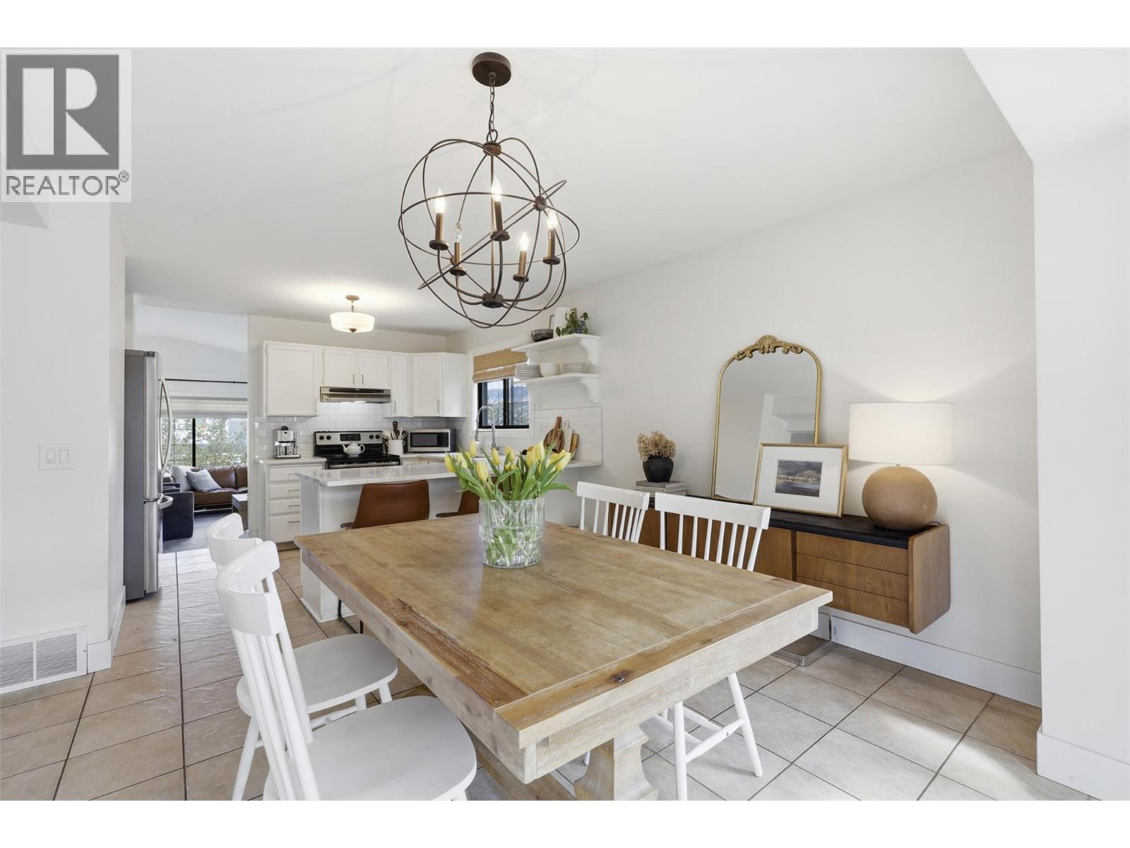 1540 Adams Avenue - 8