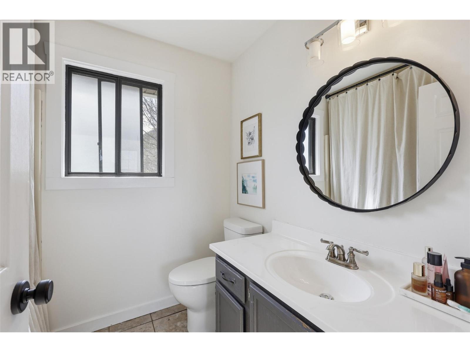 1540 Adams Avenue - 23