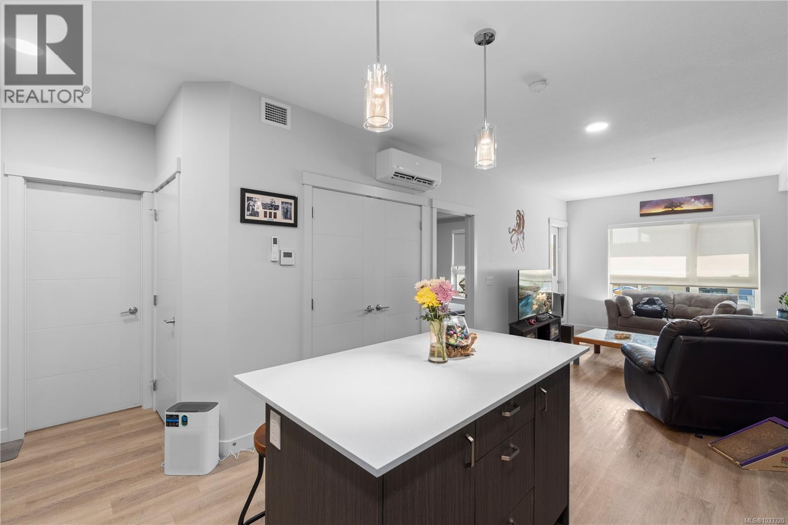 #302 164 Alberni Hwy - 19