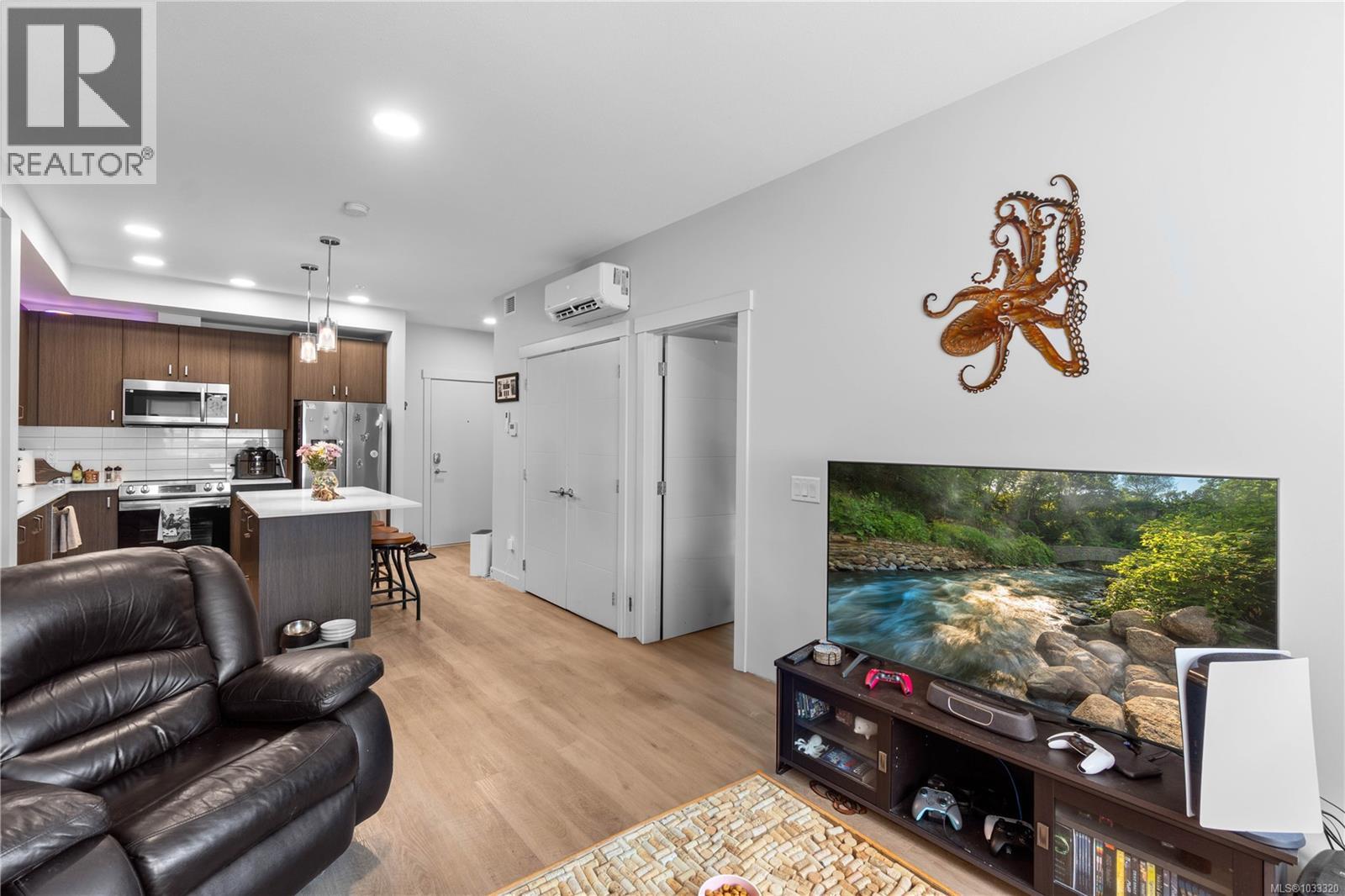 #302 164 Alberni Hwy - 20