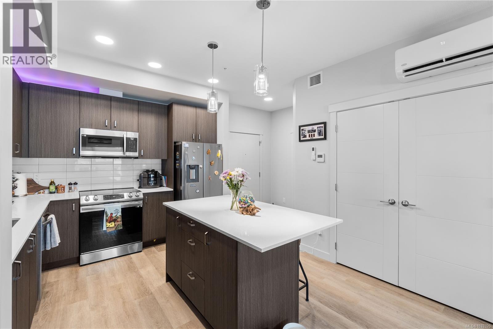 #302 164 Alberni Hwy - 5