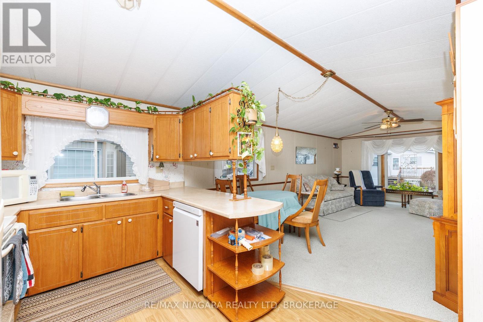 #178 3033 TOWNLINE ROAD - 24