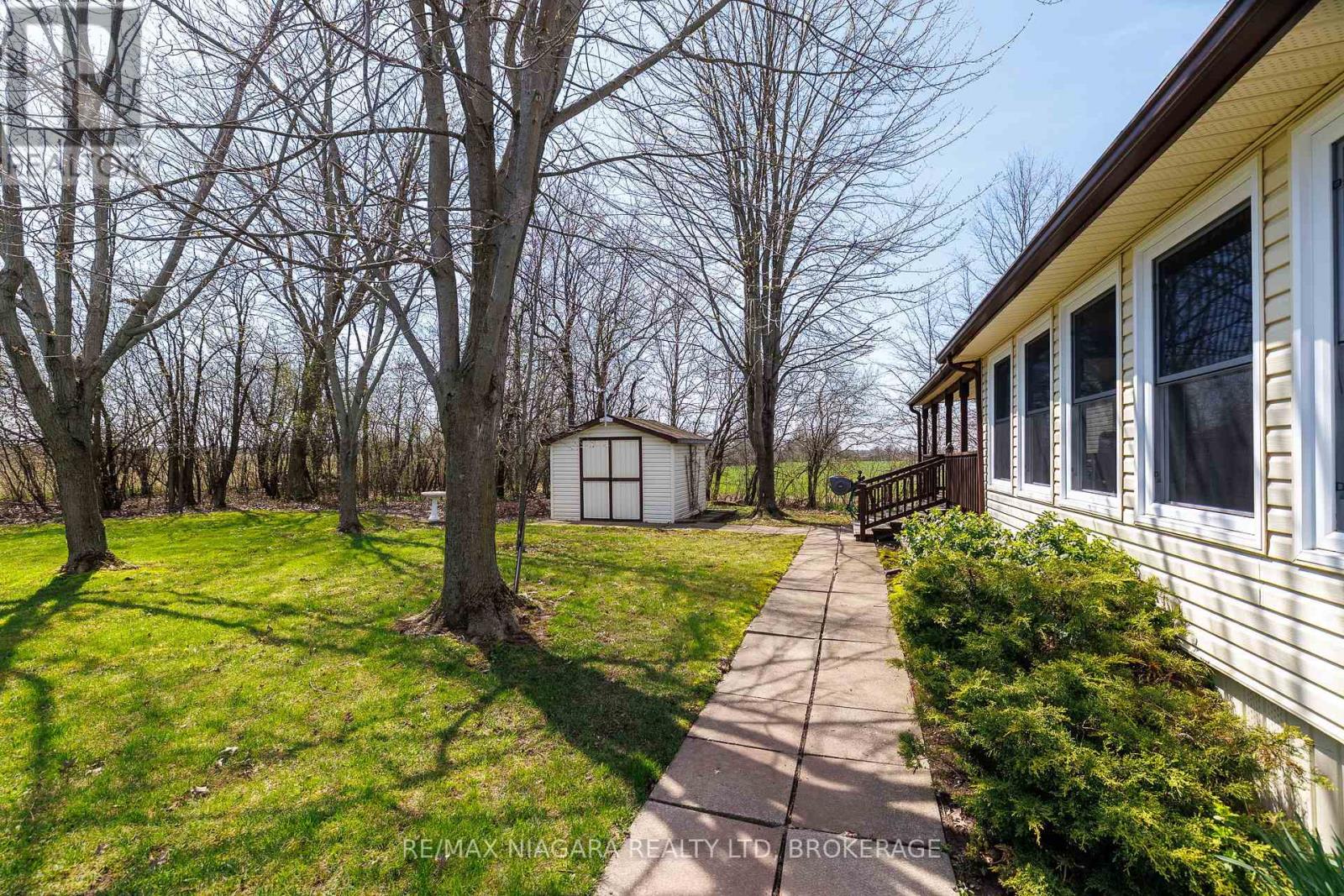 #178 3033 TOWNLINE ROAD - 25