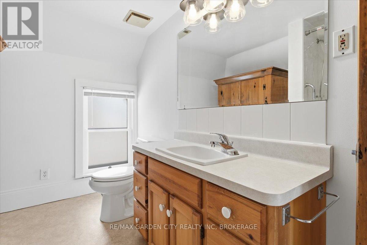 26 CHESTNUT STREET - 23