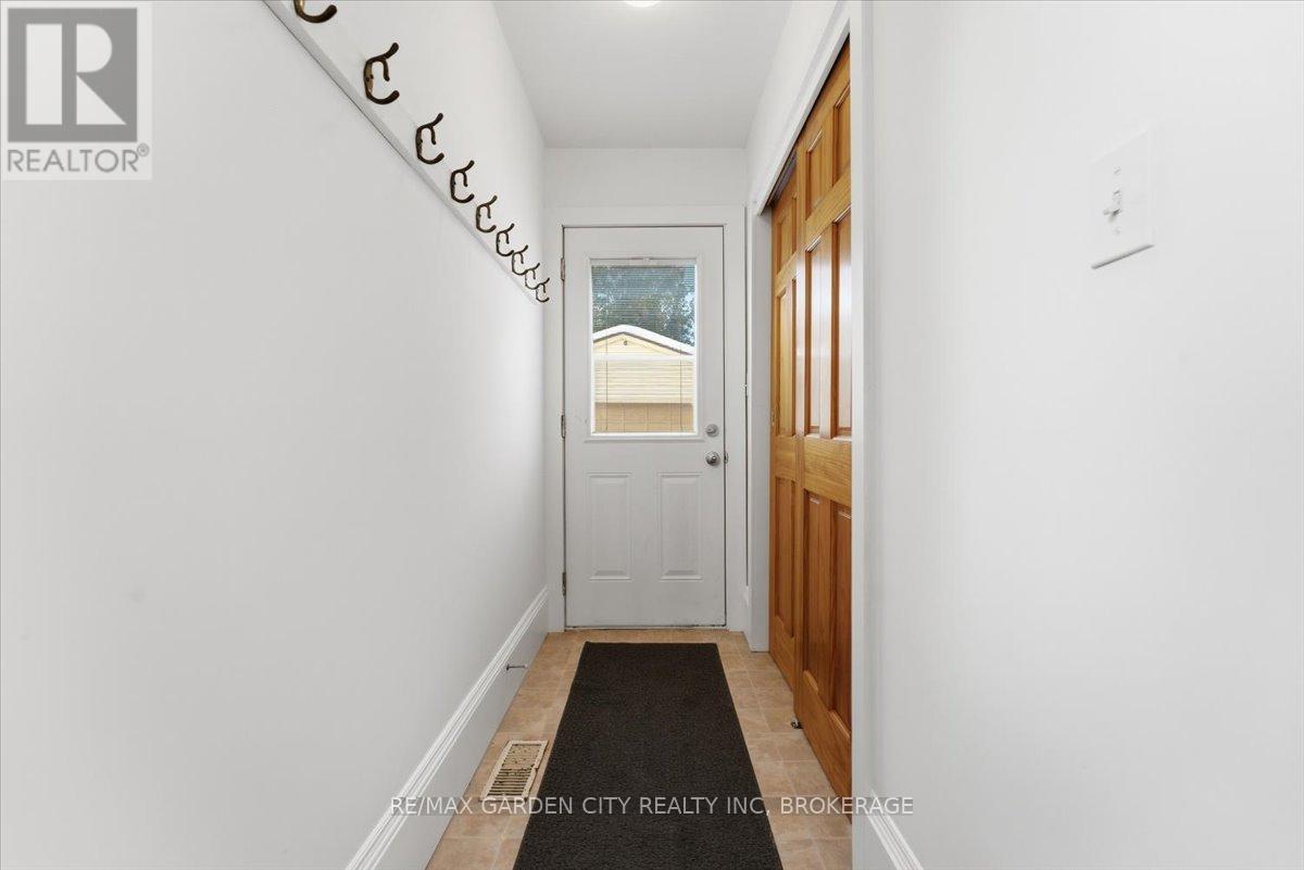 26 CHESTNUT STREET - 28
