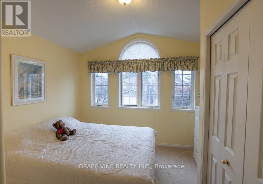 1 NEWCASTLE AVENUE — photo 26