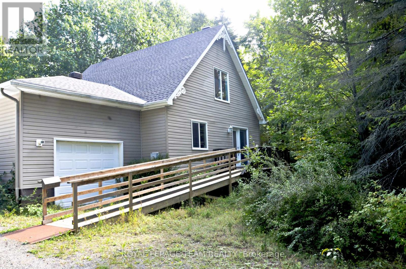 4465 CARMAN ROAD N - 1