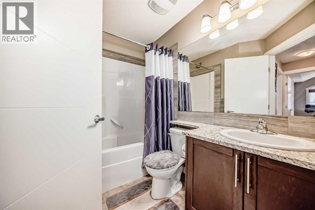 222 Redstone View NE — photo 33