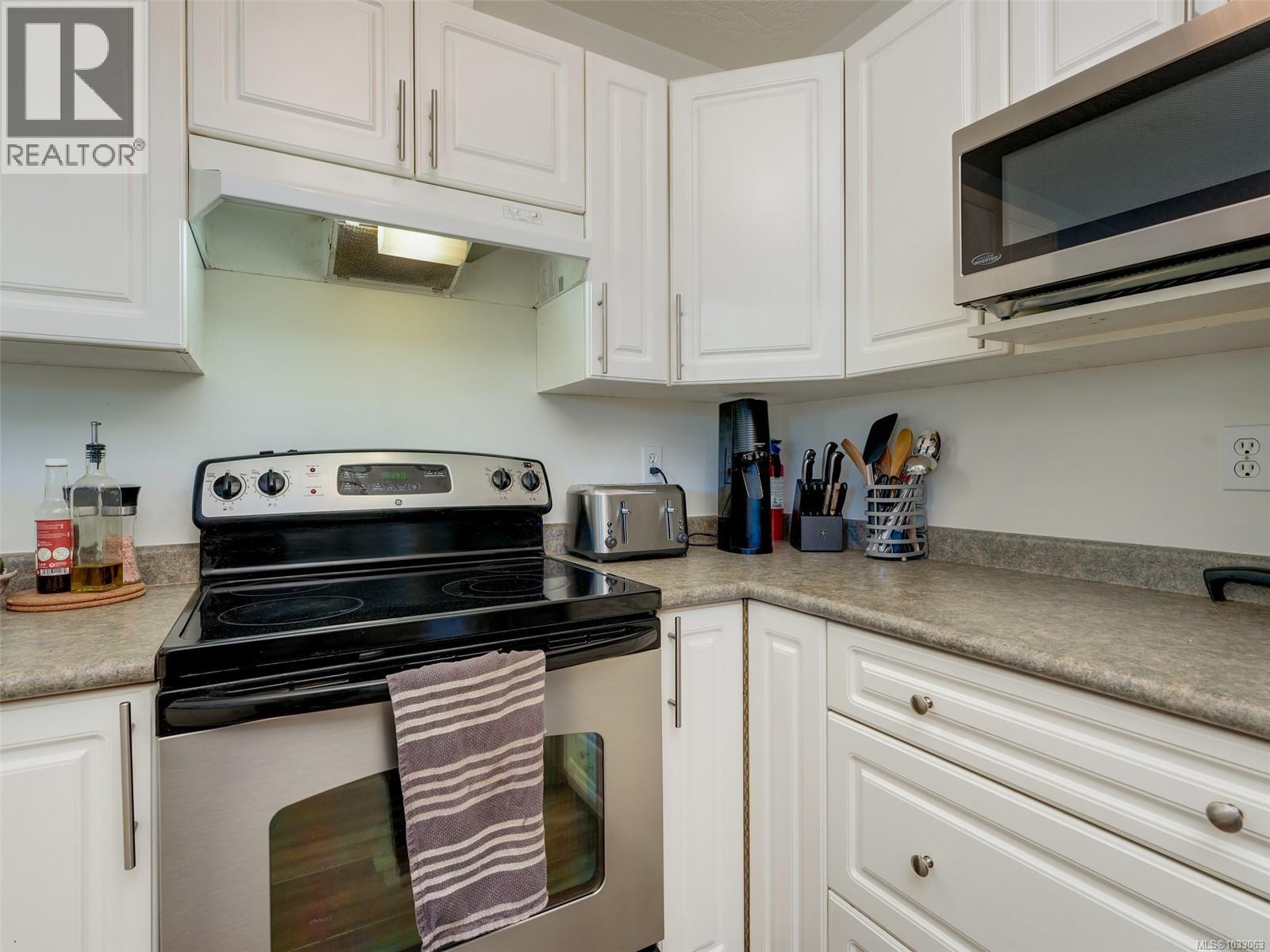 108 920 Dunford Avenue, Langford