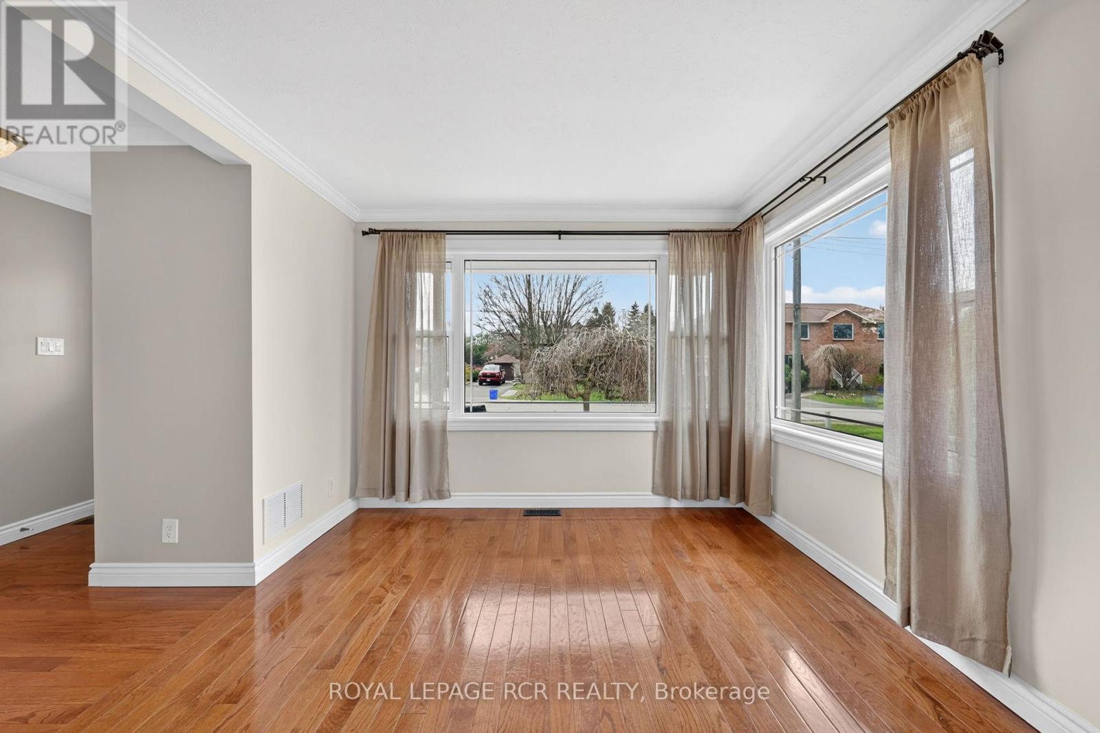108 ALLAN STREET — photo 11