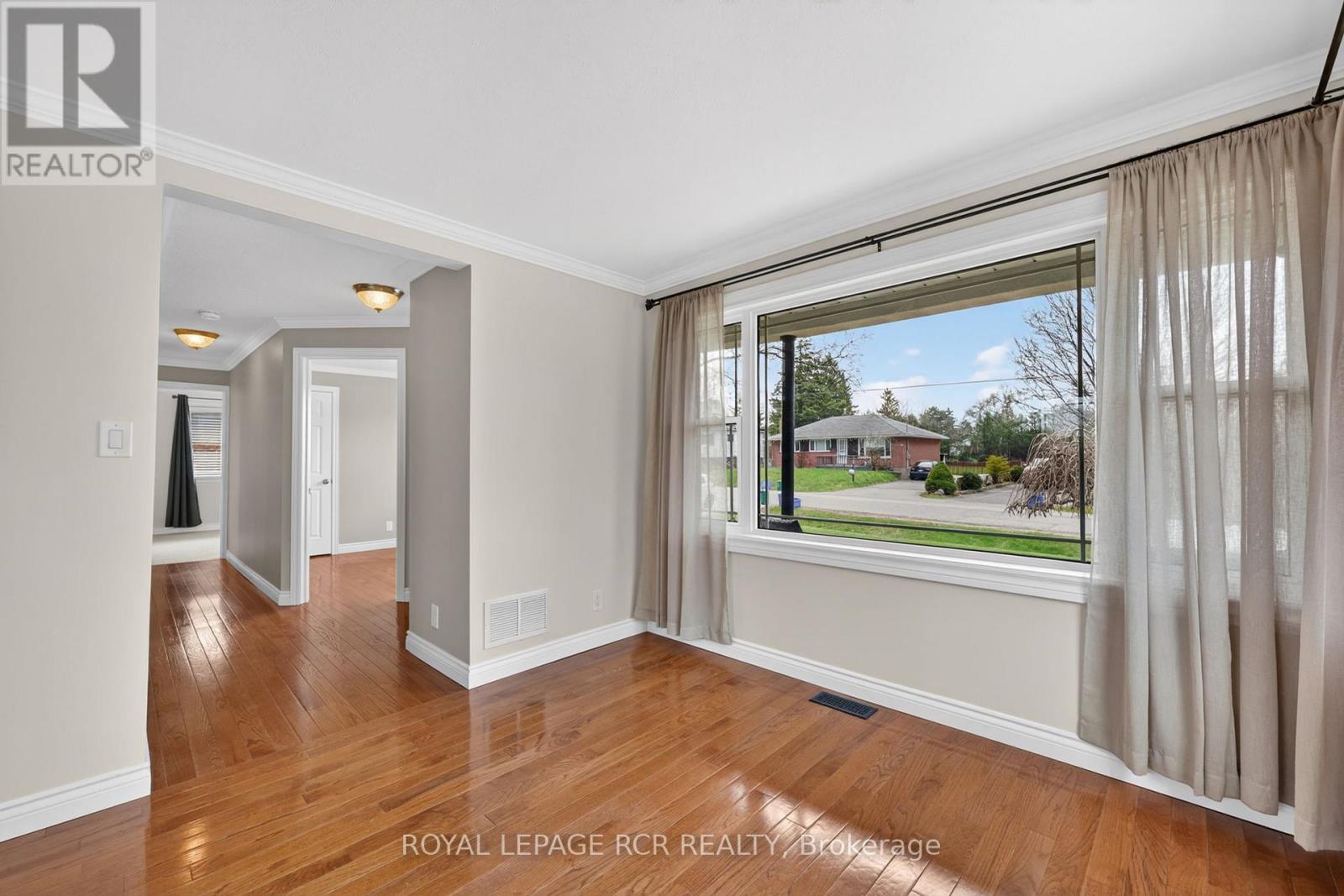 108 ALLAN STREET — photo 13