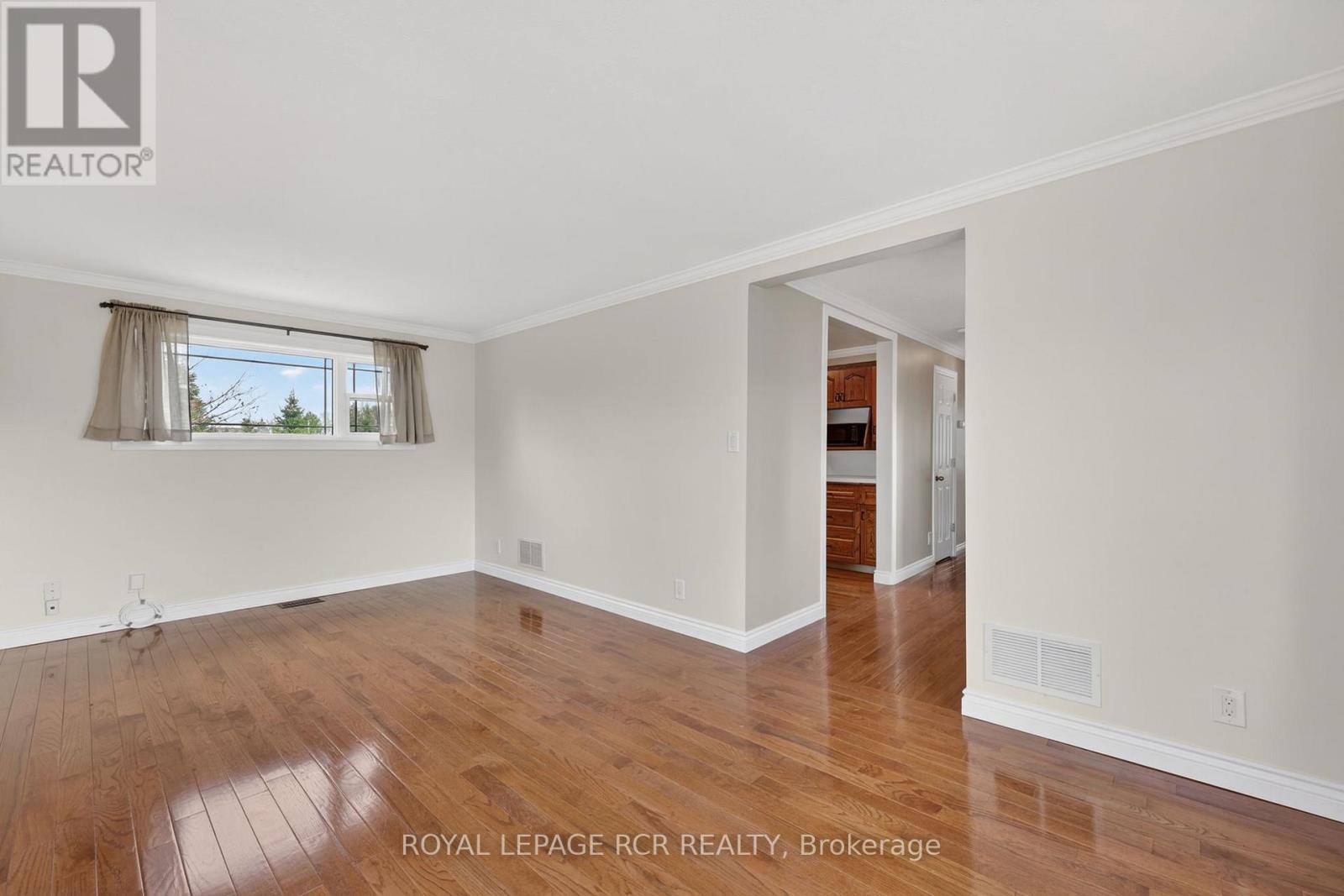 108 ALLAN STREET — photo 14
