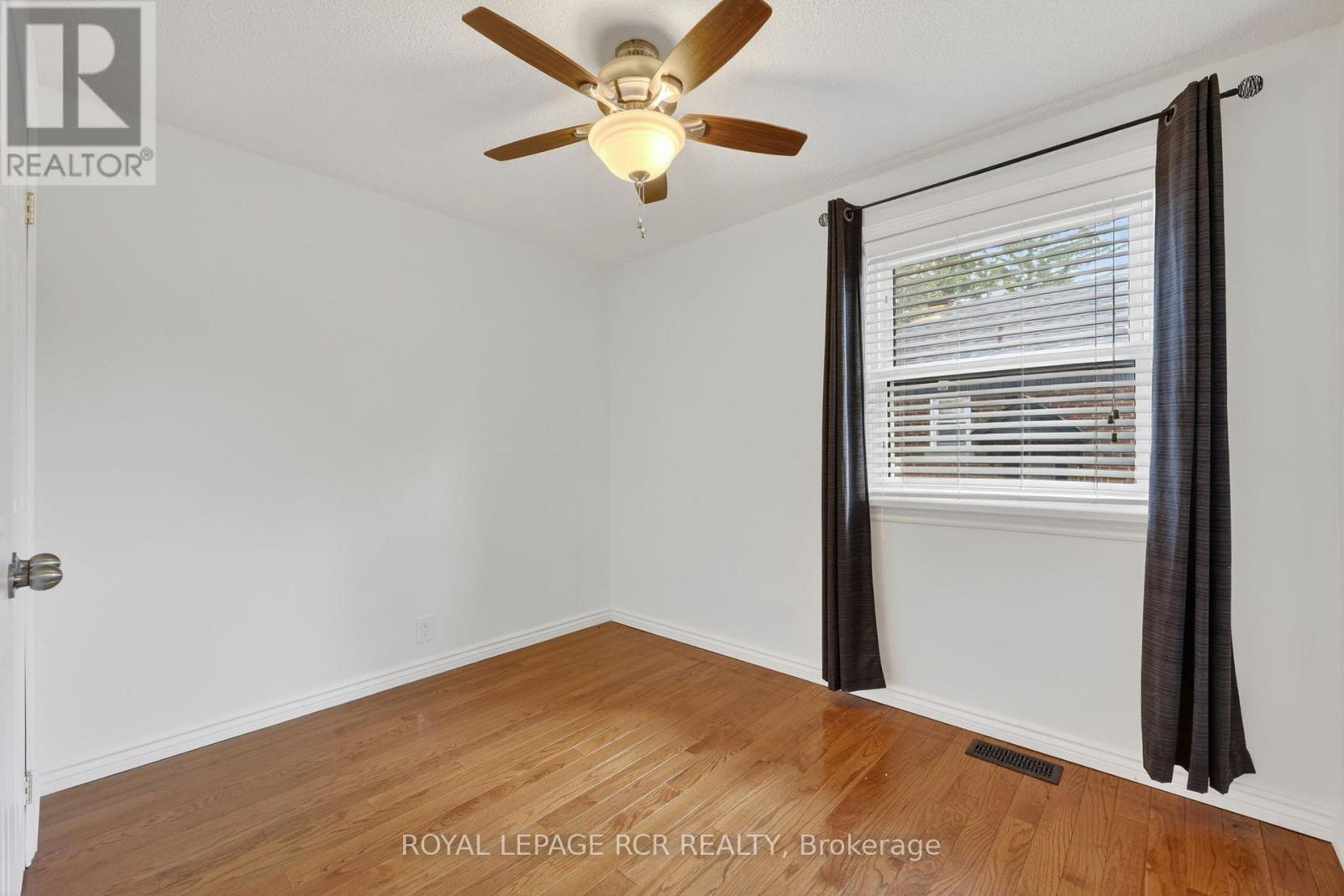 108 ALLAN STREET — photo 28