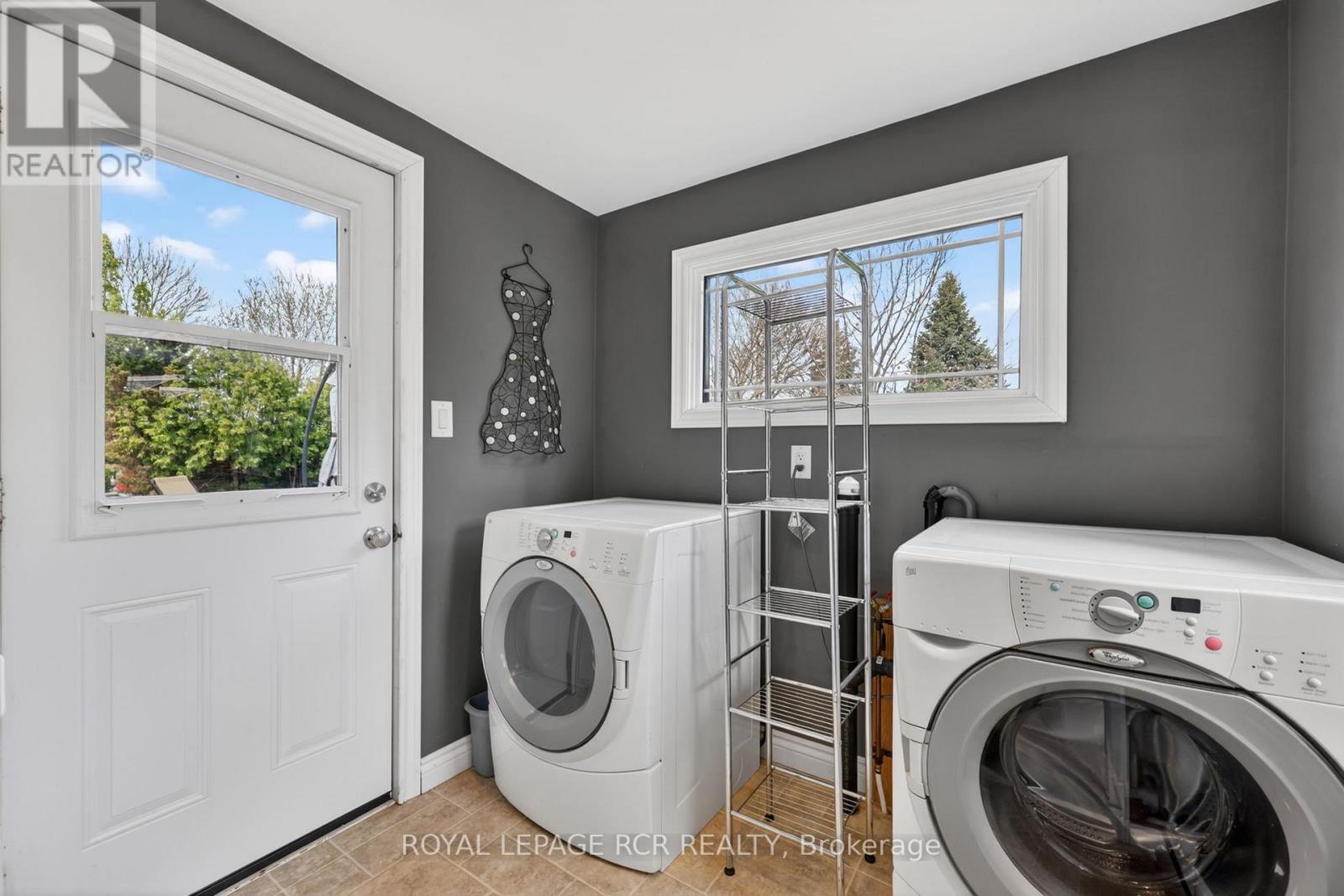 108 ALLAN STREET — photo 31