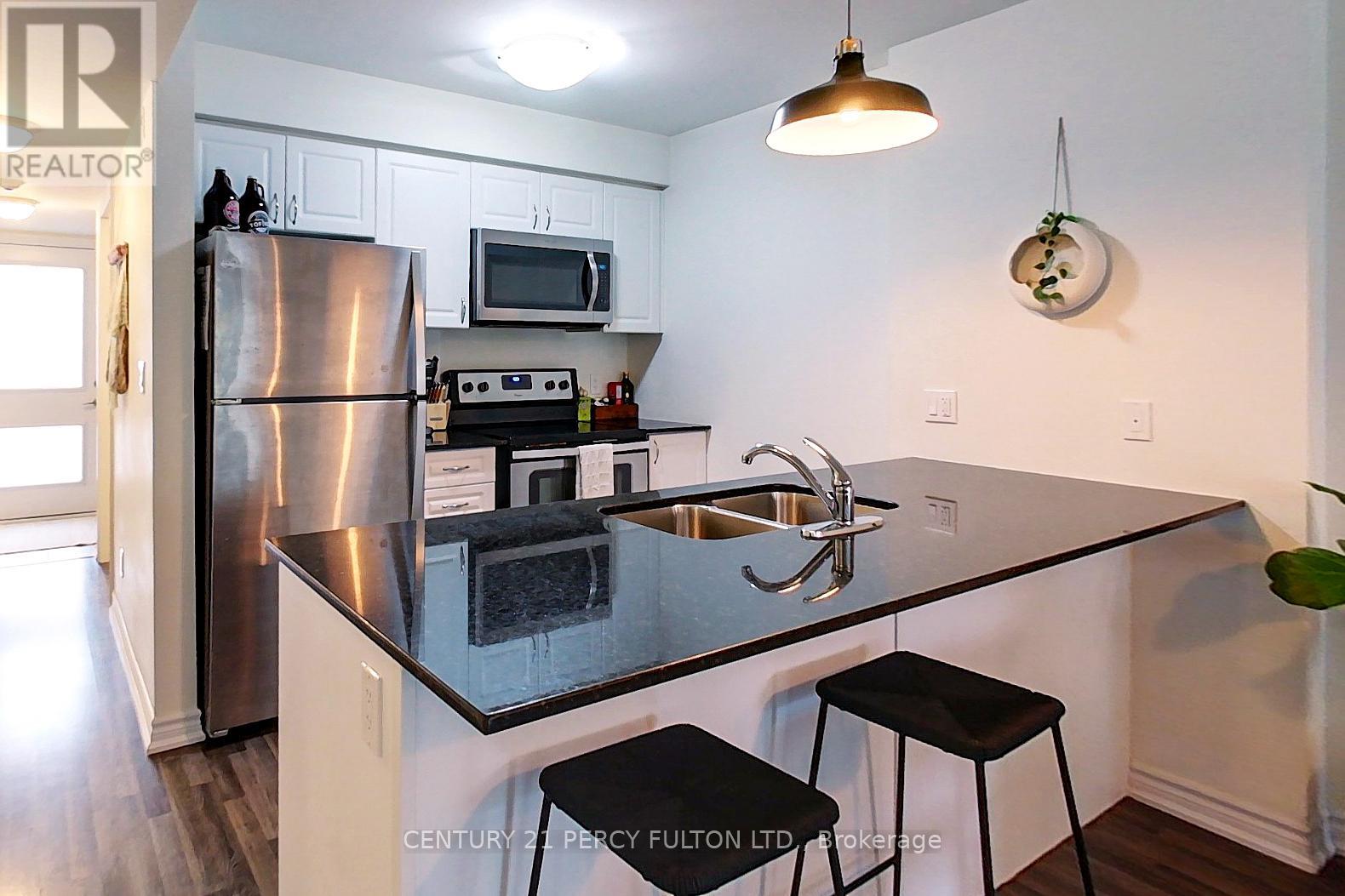 #107 2 COVE COURT - 17