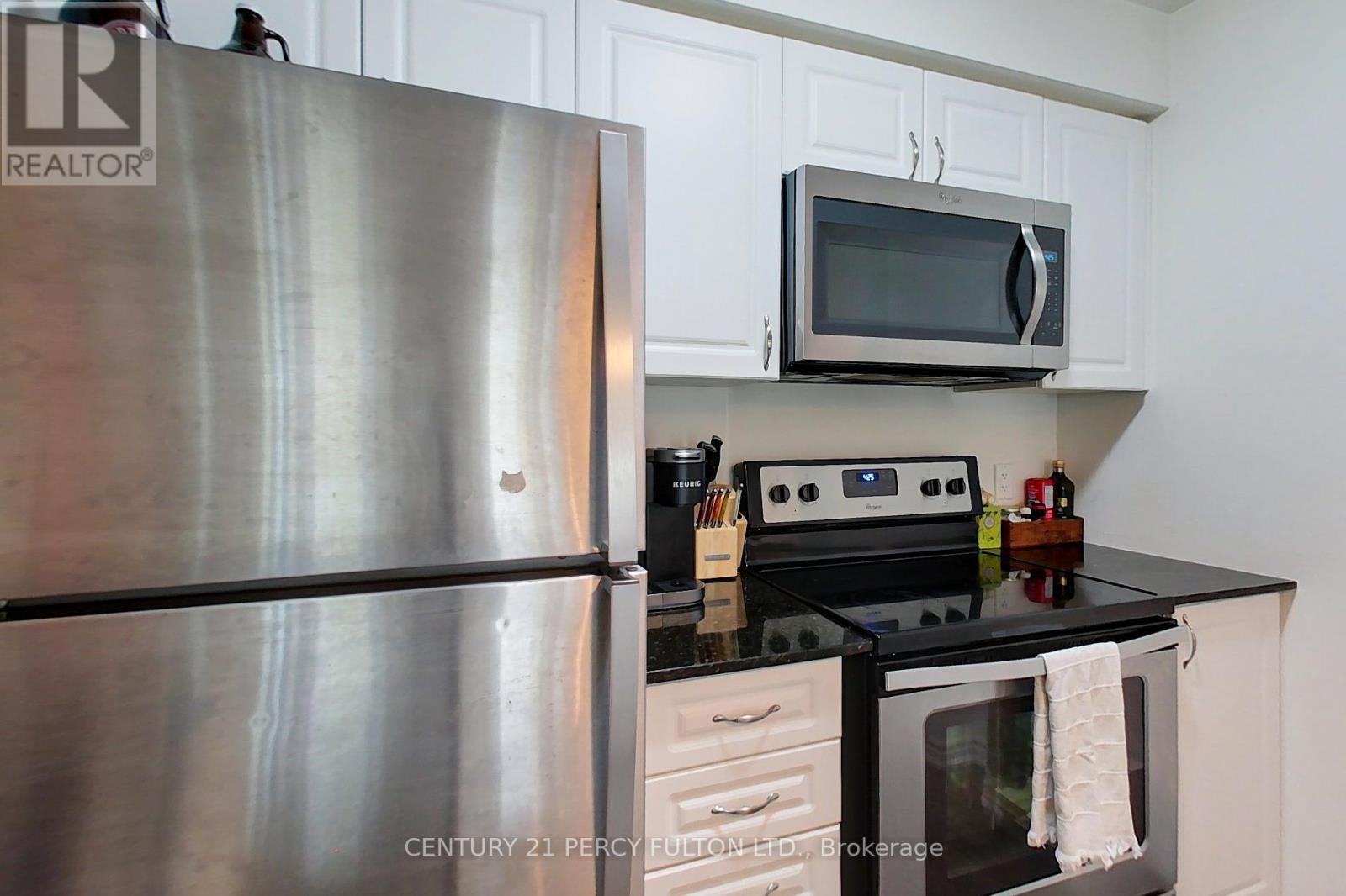 #107 2 COVE COURT - 19