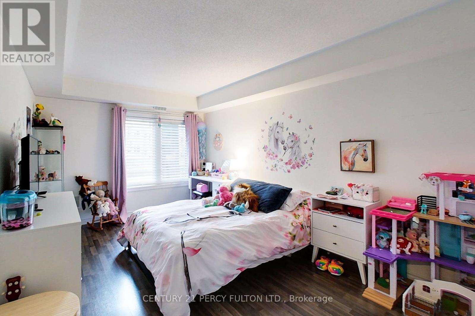 #107 2 COVE COURT - 32