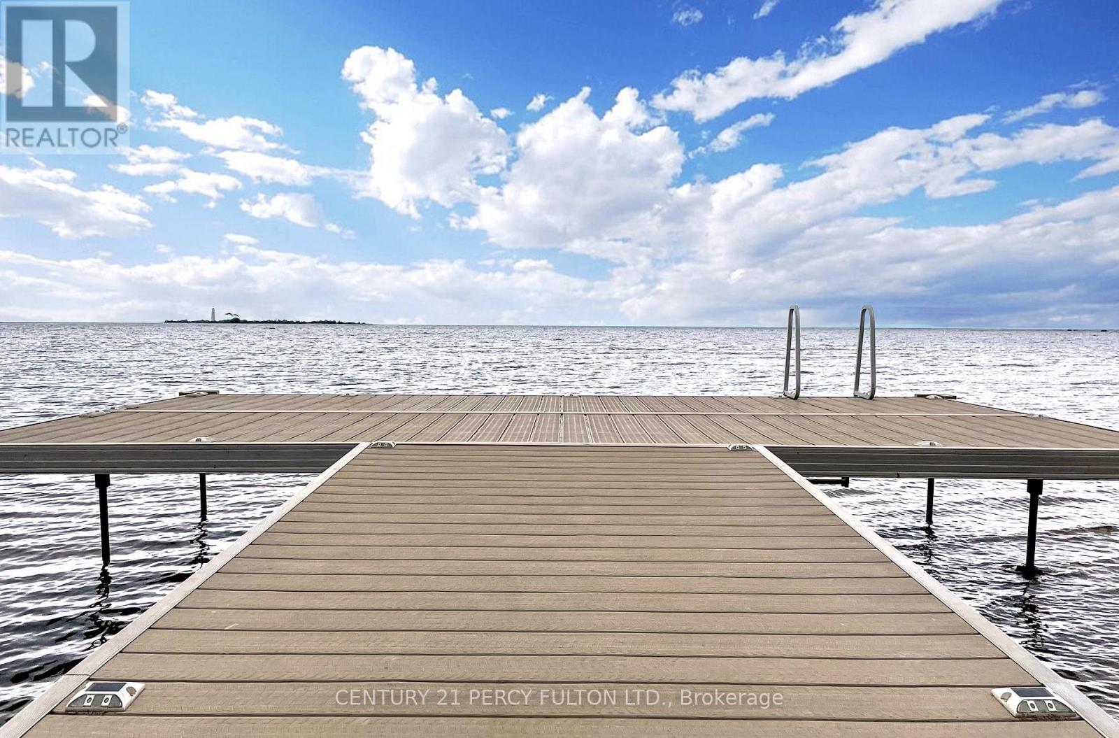 #107 2 COVE COURT - 40