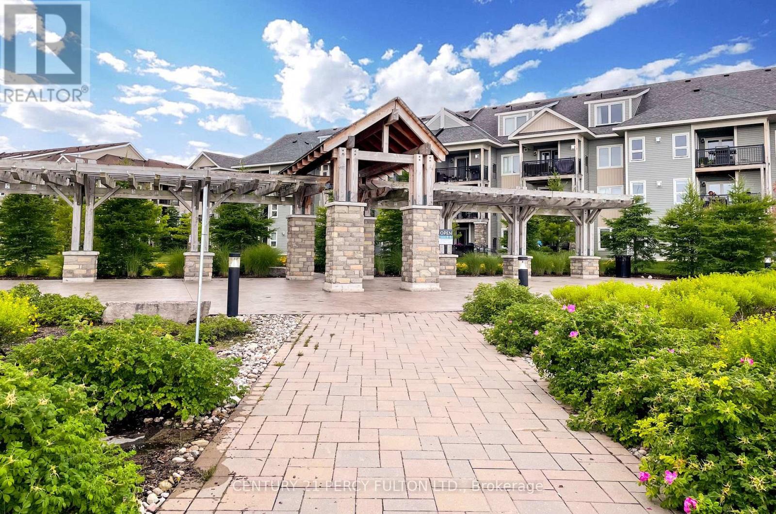 #107 2 COVE COURT - 43