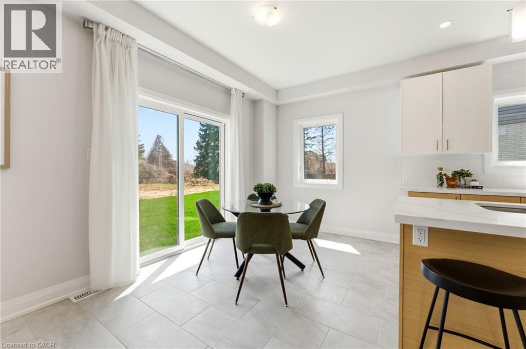 23 WOODVALLEY Court — photo 10