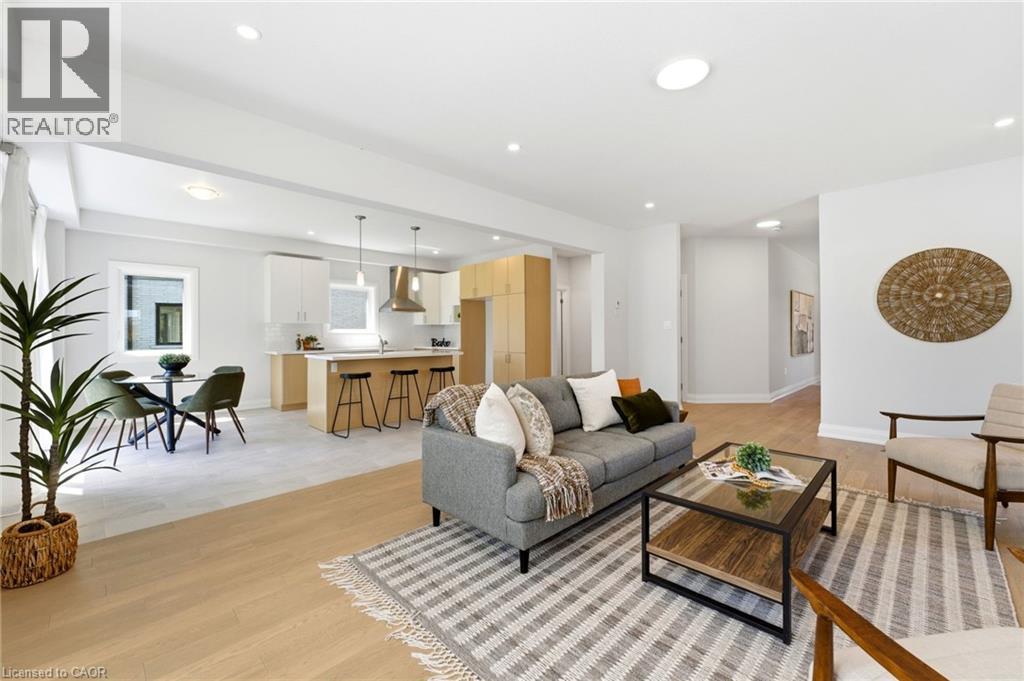23 WOODVALLEY Court — photo 2