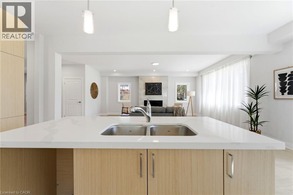 23 WOODVALLEY Court — photo 8