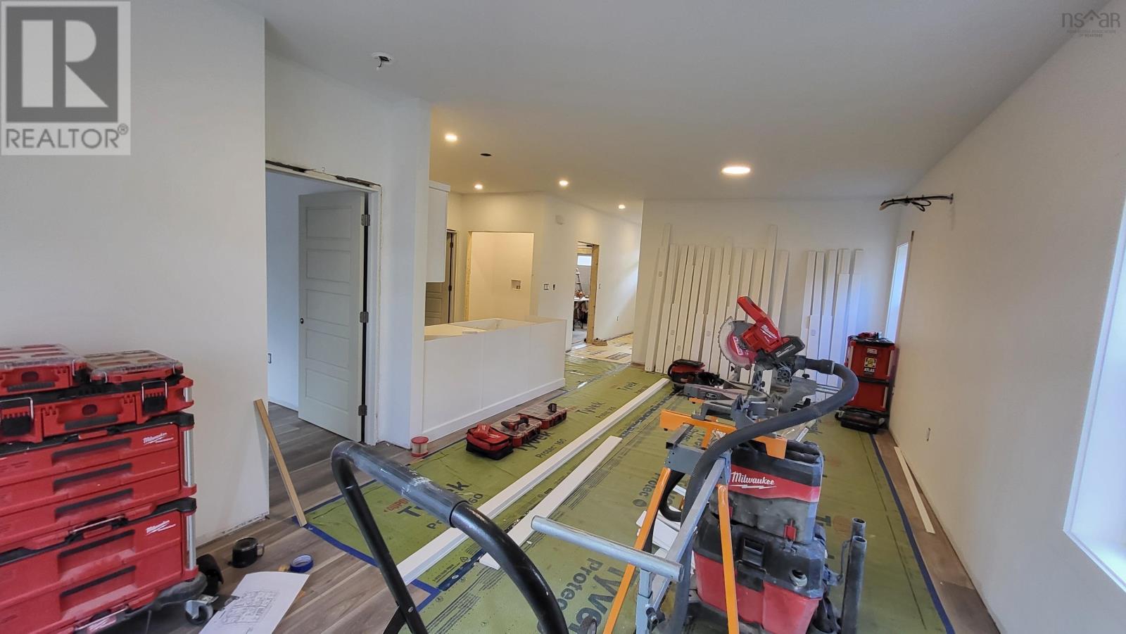 Property 13 of 14 of 1435 Princess Crescent