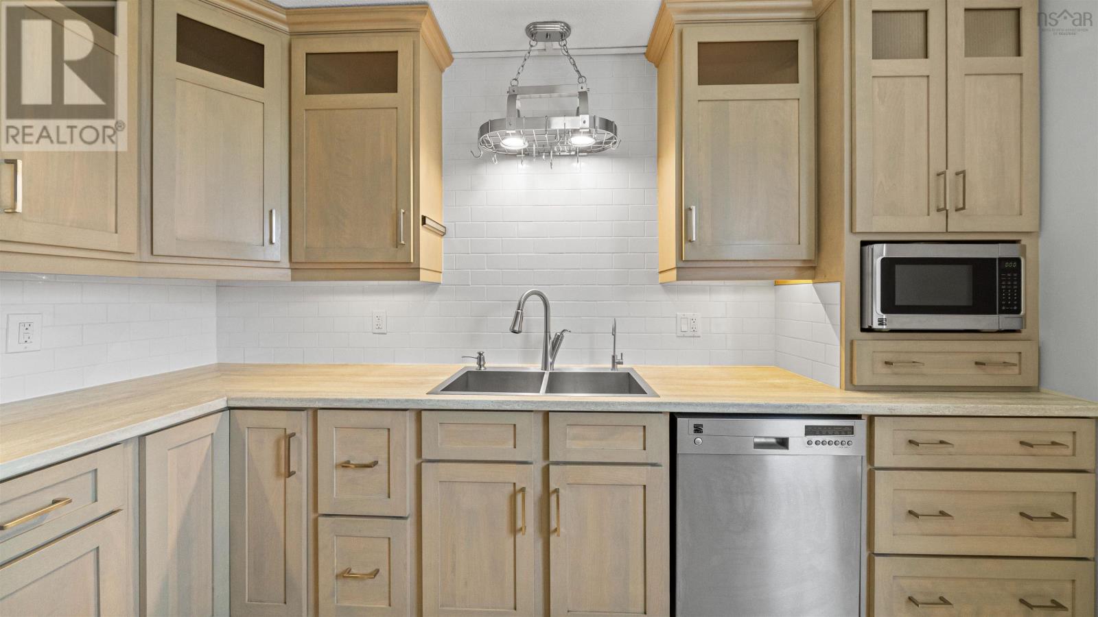 Property 22 of 50 of 5540 Stoneham