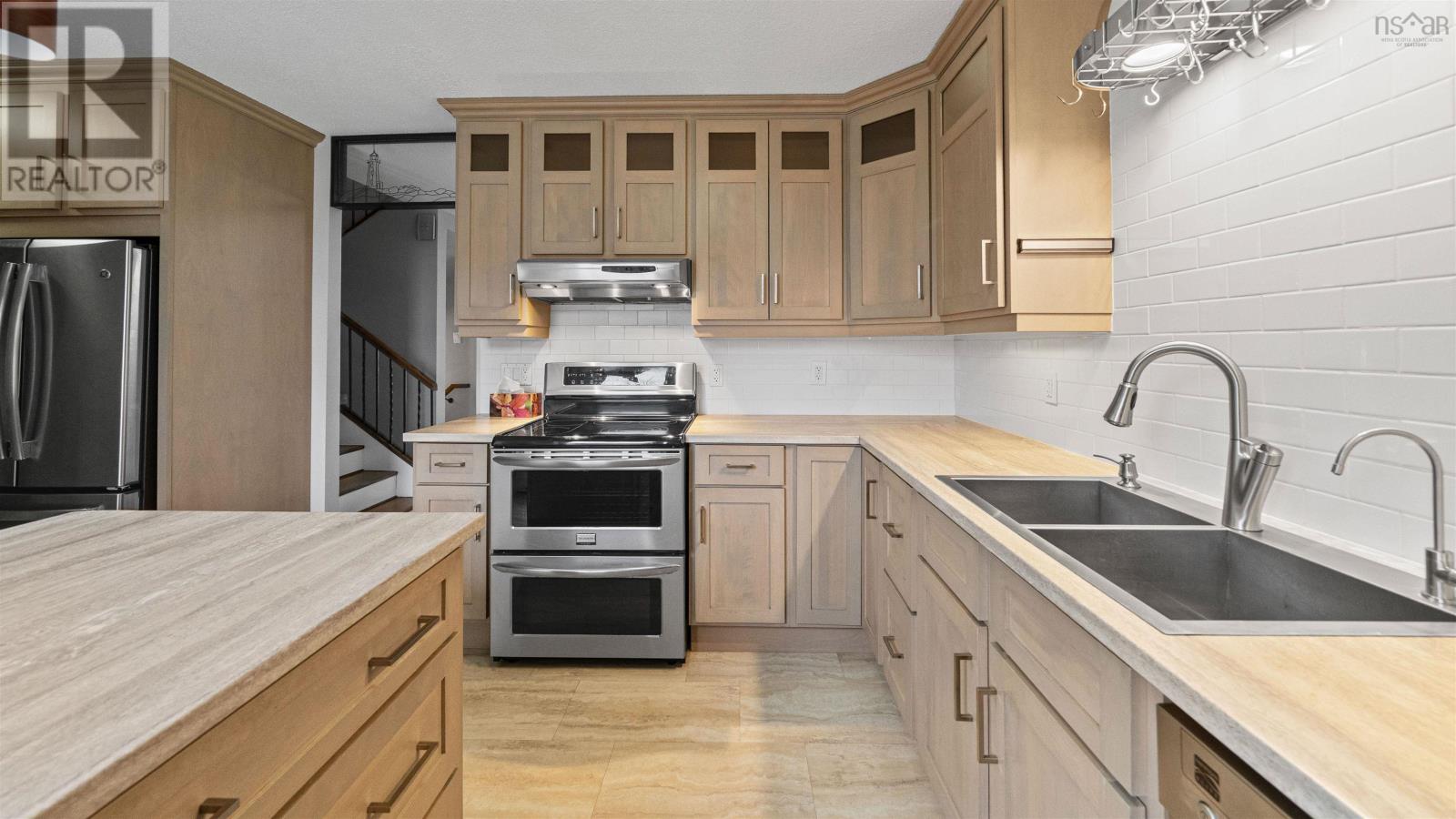 Property 23 of 50 of 5540 Stoneham