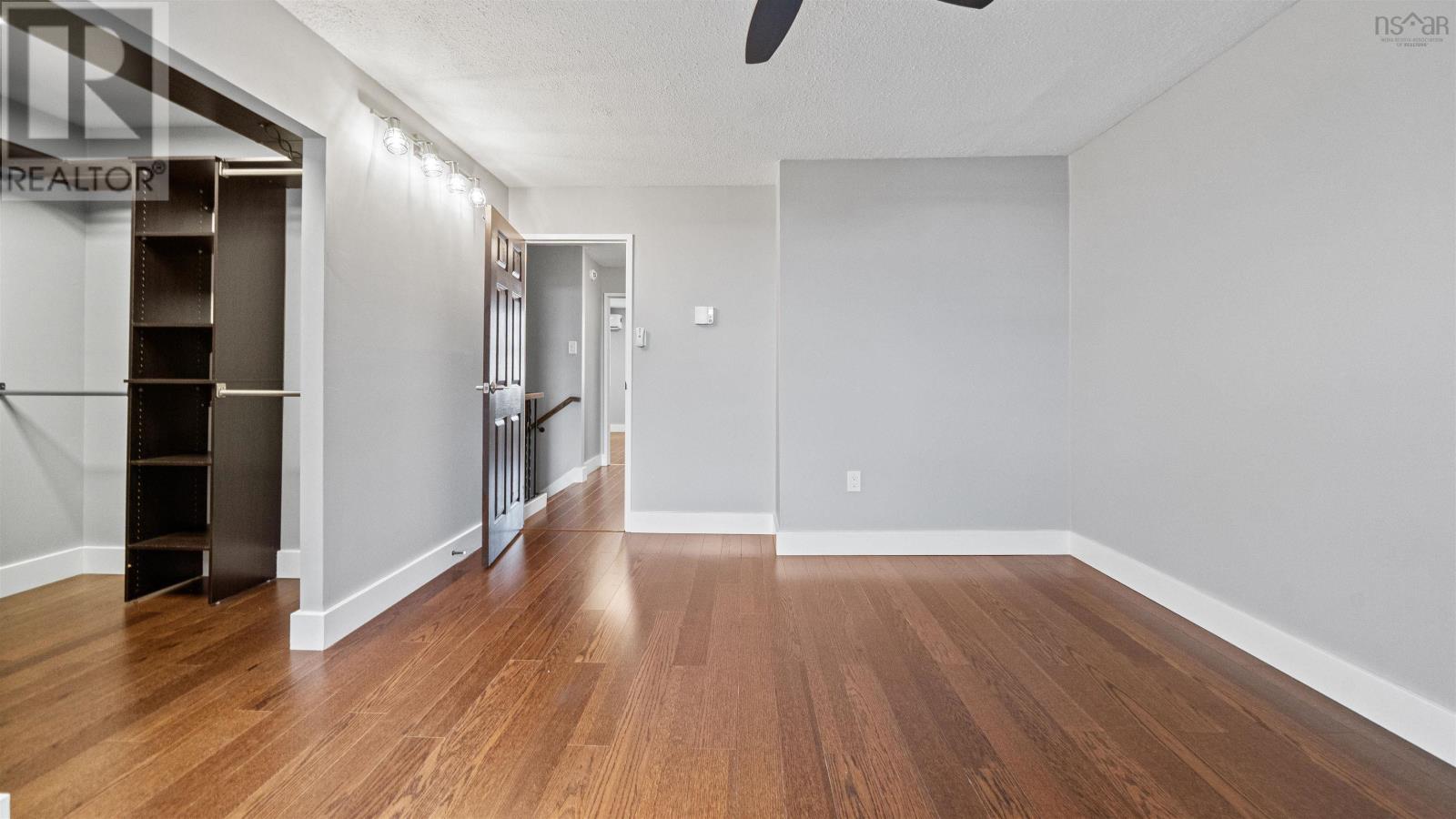 Property 31 of 50 of 5540 Stoneham