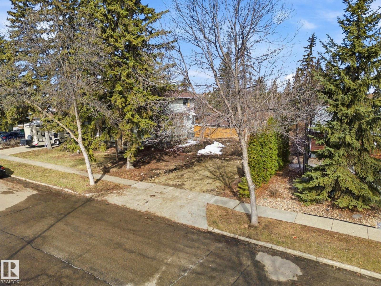 17 BELMONT DR, St. Albert