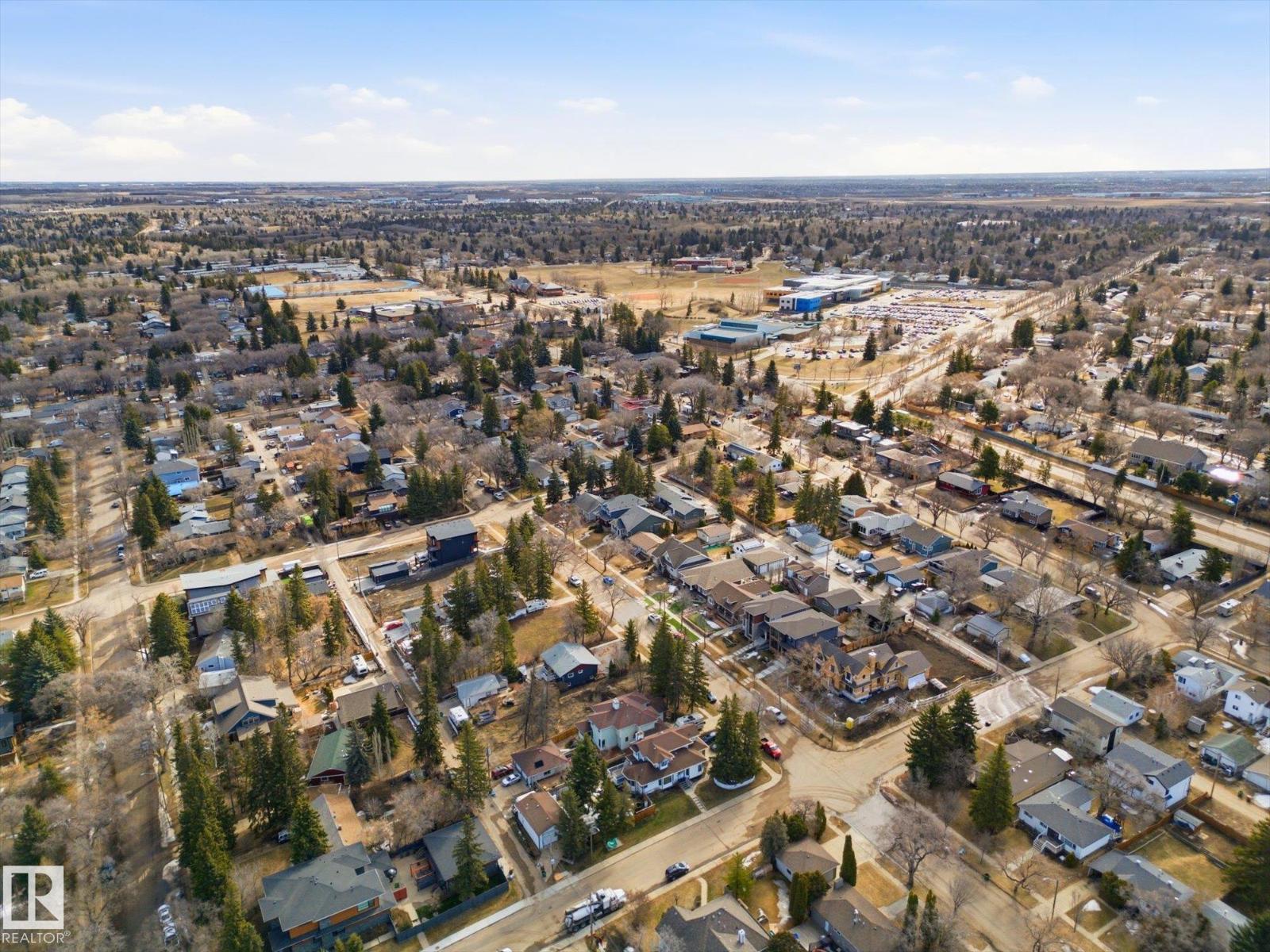 17 BELMONT DR, St. Albert