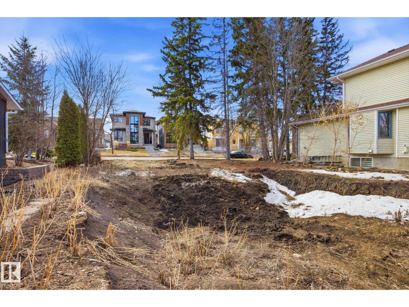 17 BELMONT DR, St. Albert