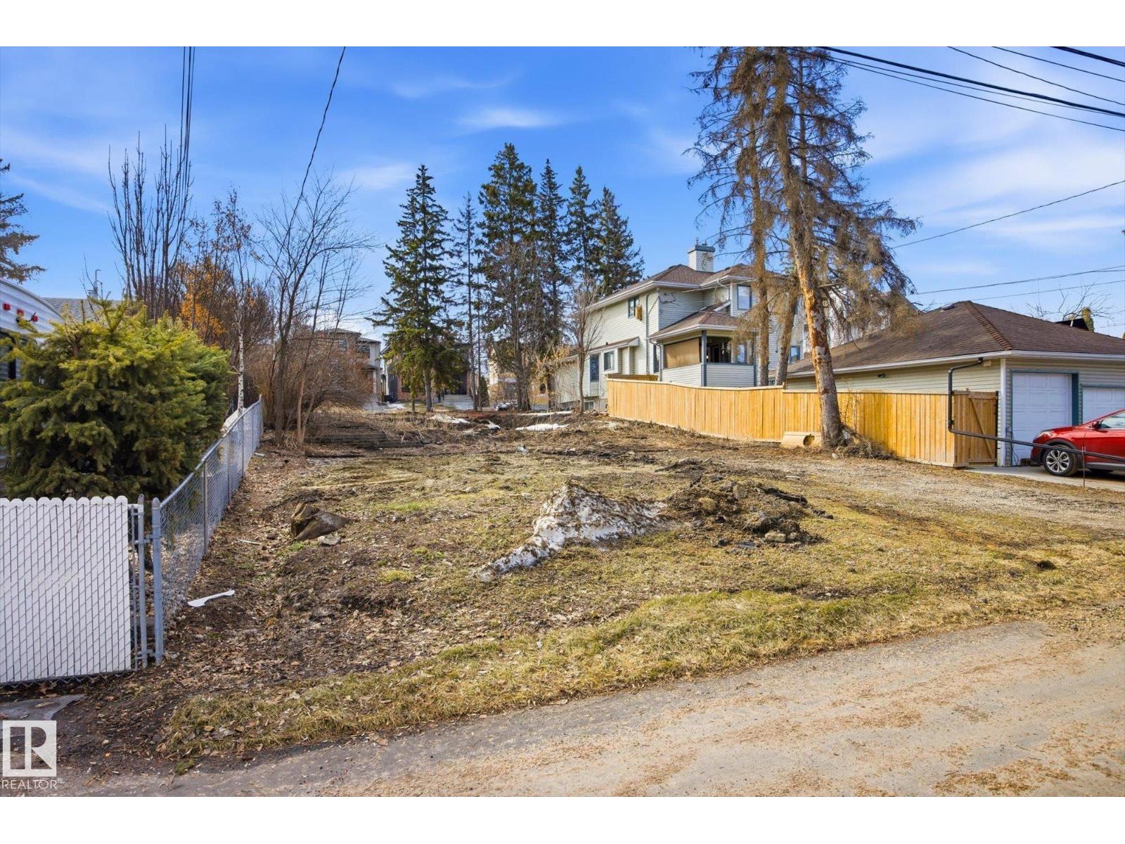 17 BELMONT DR, St. Albert