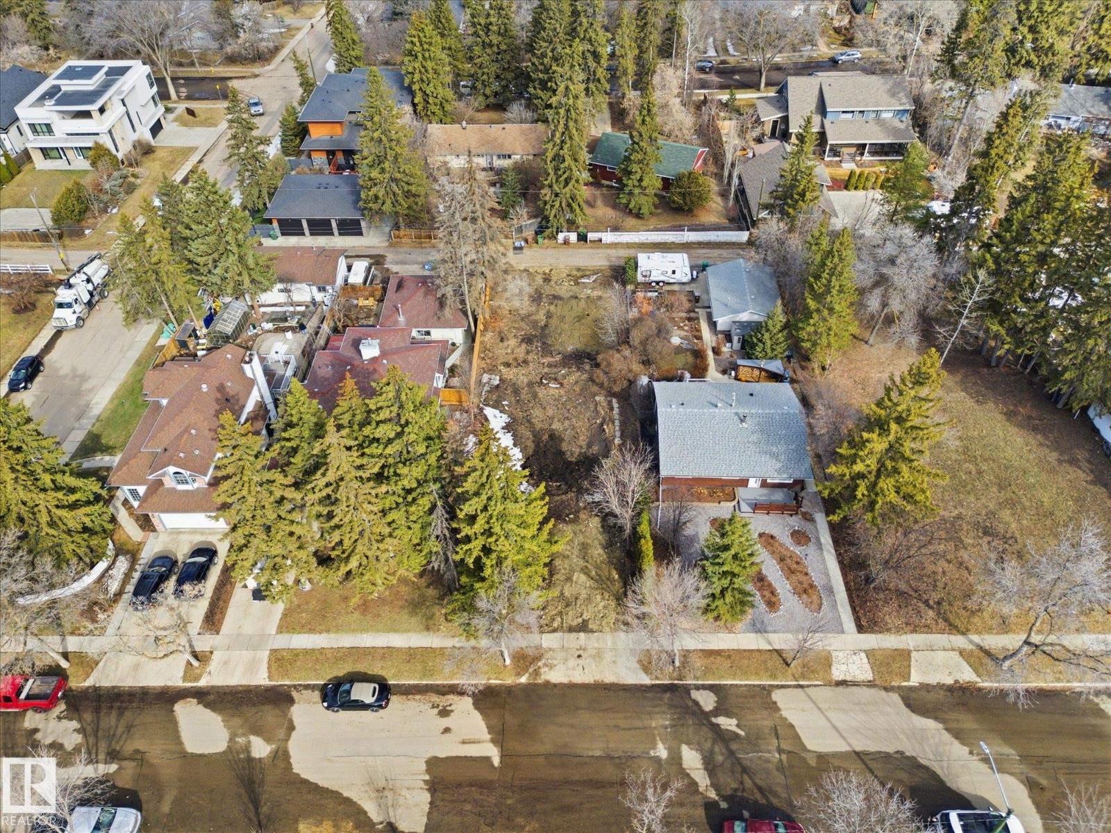 17 BELMONT DR, St. Albert