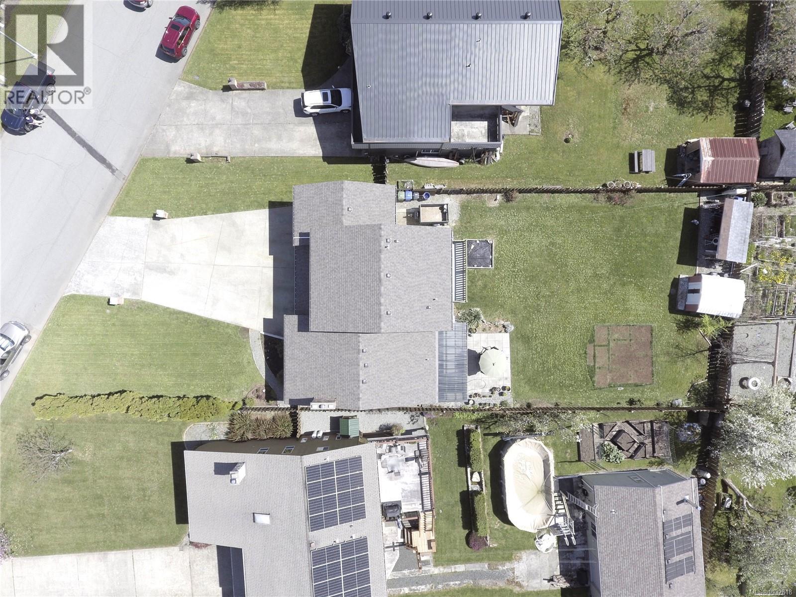 3724 Bishop Cres - 26