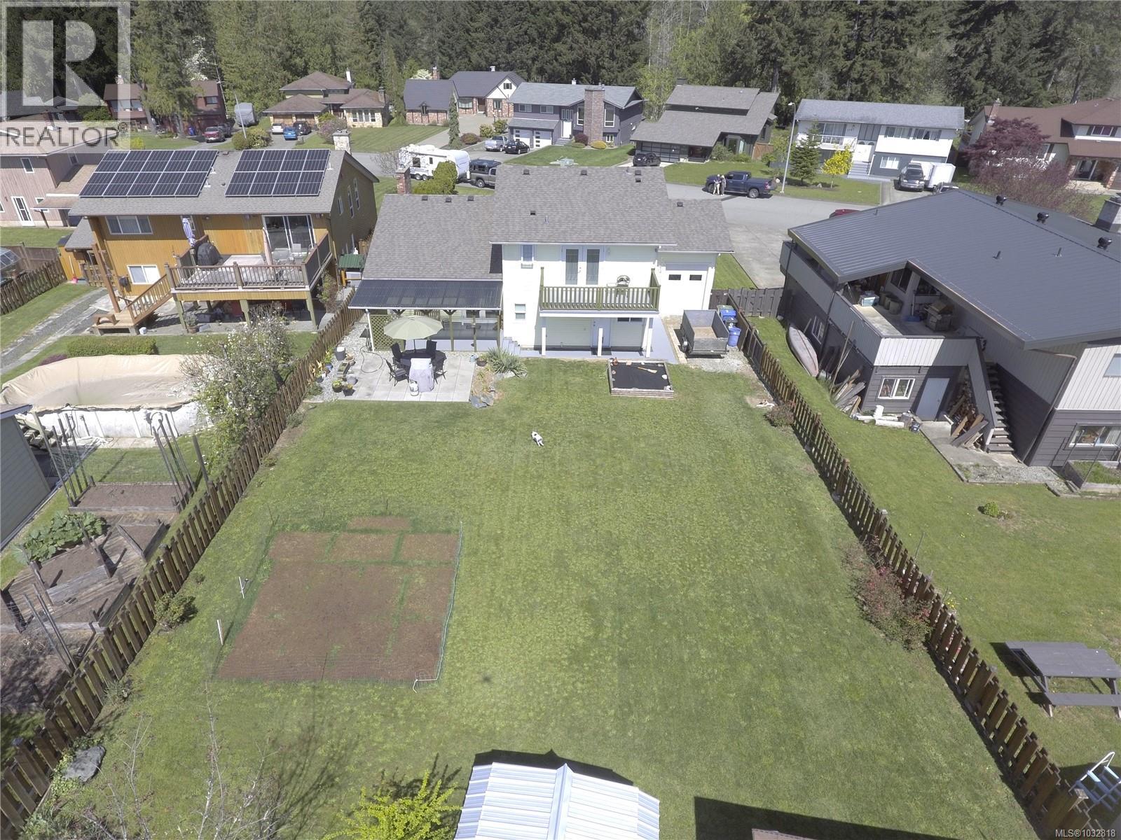 3724 Bishop Cres - 28