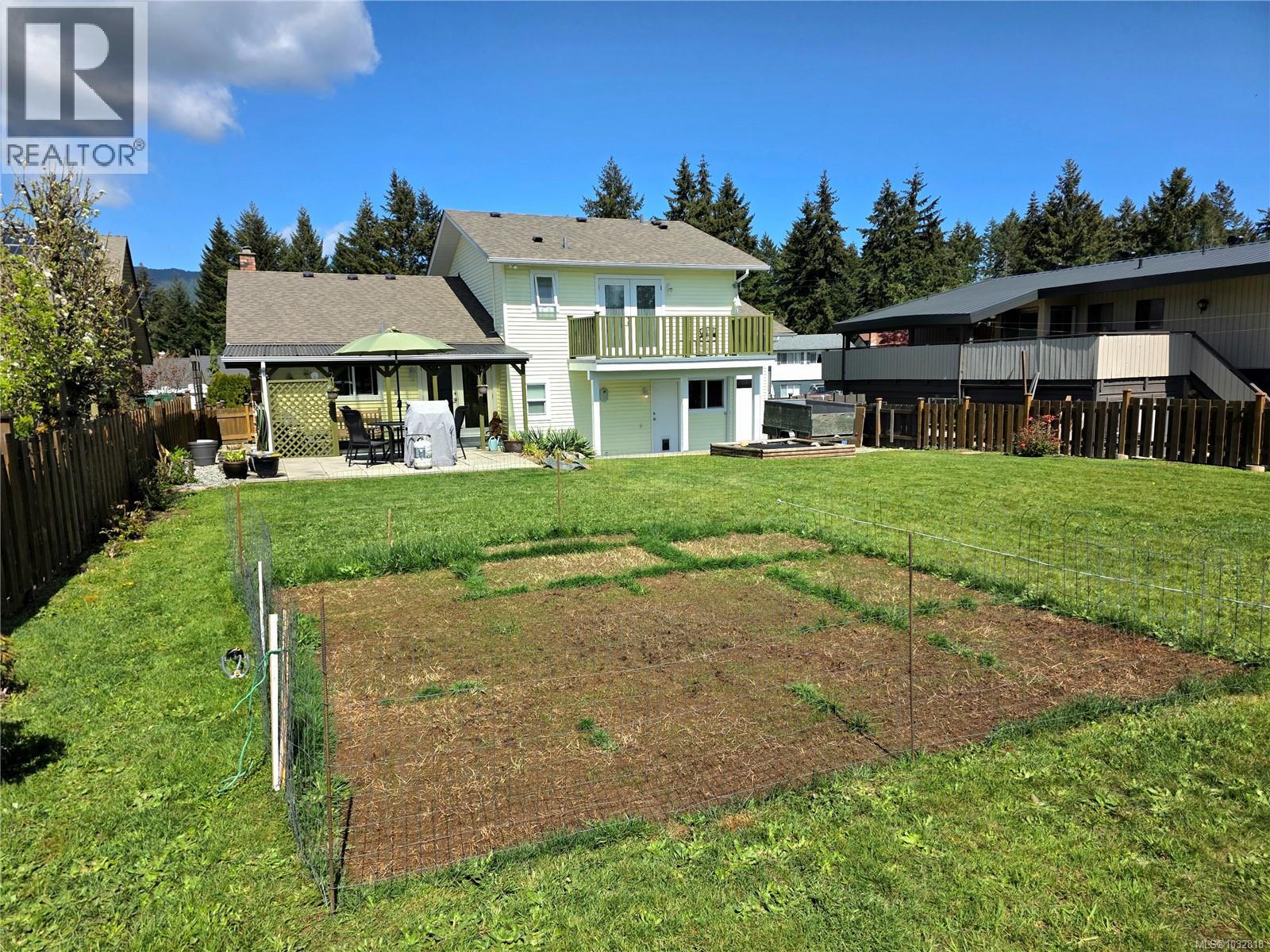 3724 Bishop Cres - 36