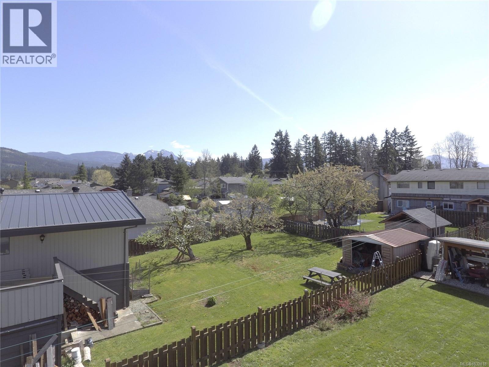 3724 Bishop Cres - 12