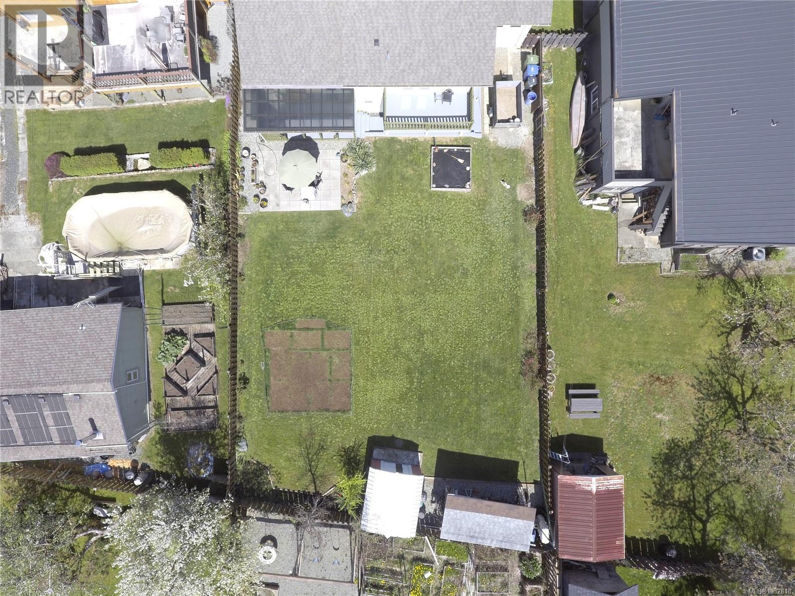 3724 Bishop Cres - 29